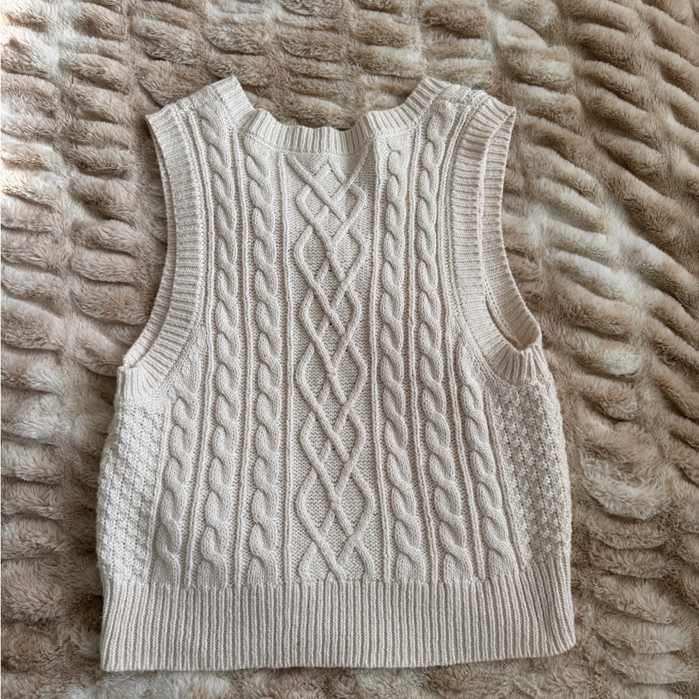 Aerie Cream Sweater Vest - Picture 3 of 3